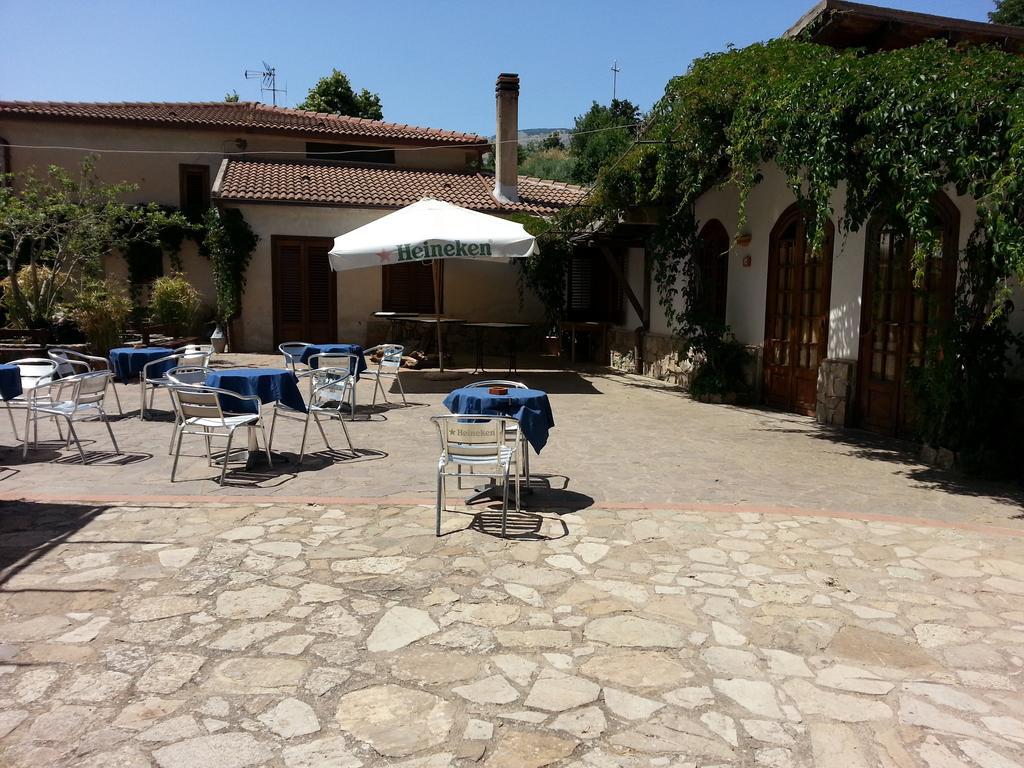 폴리치 제네로사 Agriturismo La Sorgente Delle Madonie 빌라 외부 사진